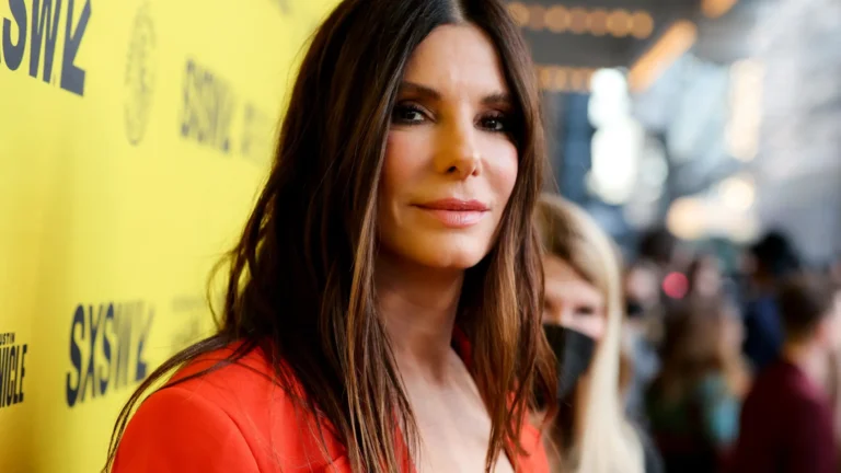 Sandra Bullock revoluciona Instagram a los 61