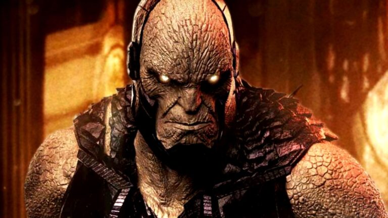 ¡Darkseid roba el arma definitiva!