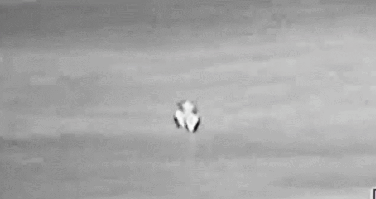 Desclasifican nuevos videos de OVNIs
