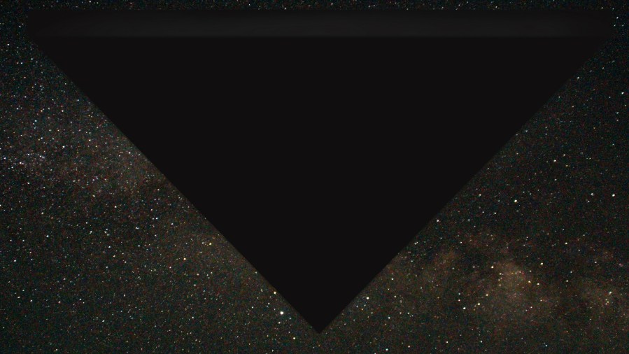 Los misteriosos triángulos negros que todos comentan